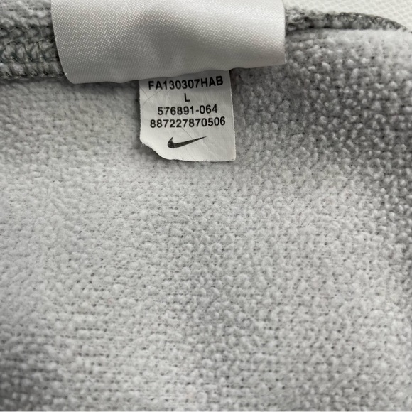 Nike Therma-Fit Pullover Hoodie Sweatshirt Gray Blue Chevron Men’s Size Large - Picture 10 of 11